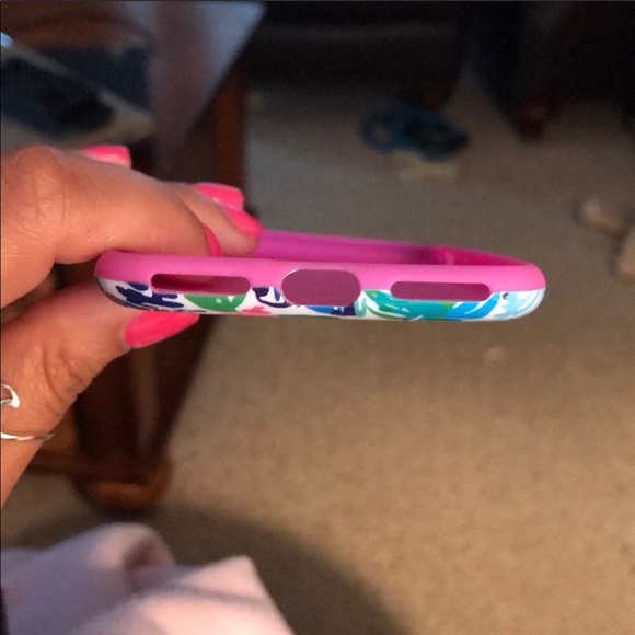 Lily Pulitzer iPhone case - Picture 2 of 3